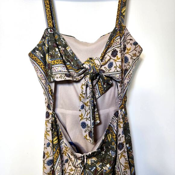 Floral Paisley Romper-Open Back, Lightweight, Perfect for Spring/Summer, Size S - Picture 3 of 9